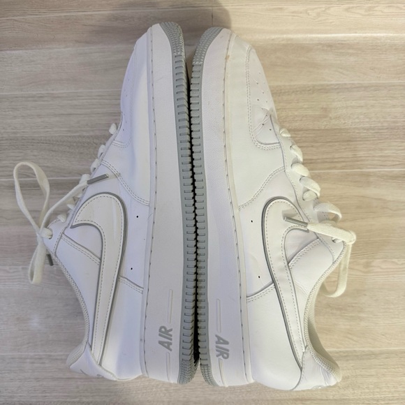 Nike Air Force 1 Low White Sneakers — Men’s Size 13 - Picture 2 of 12